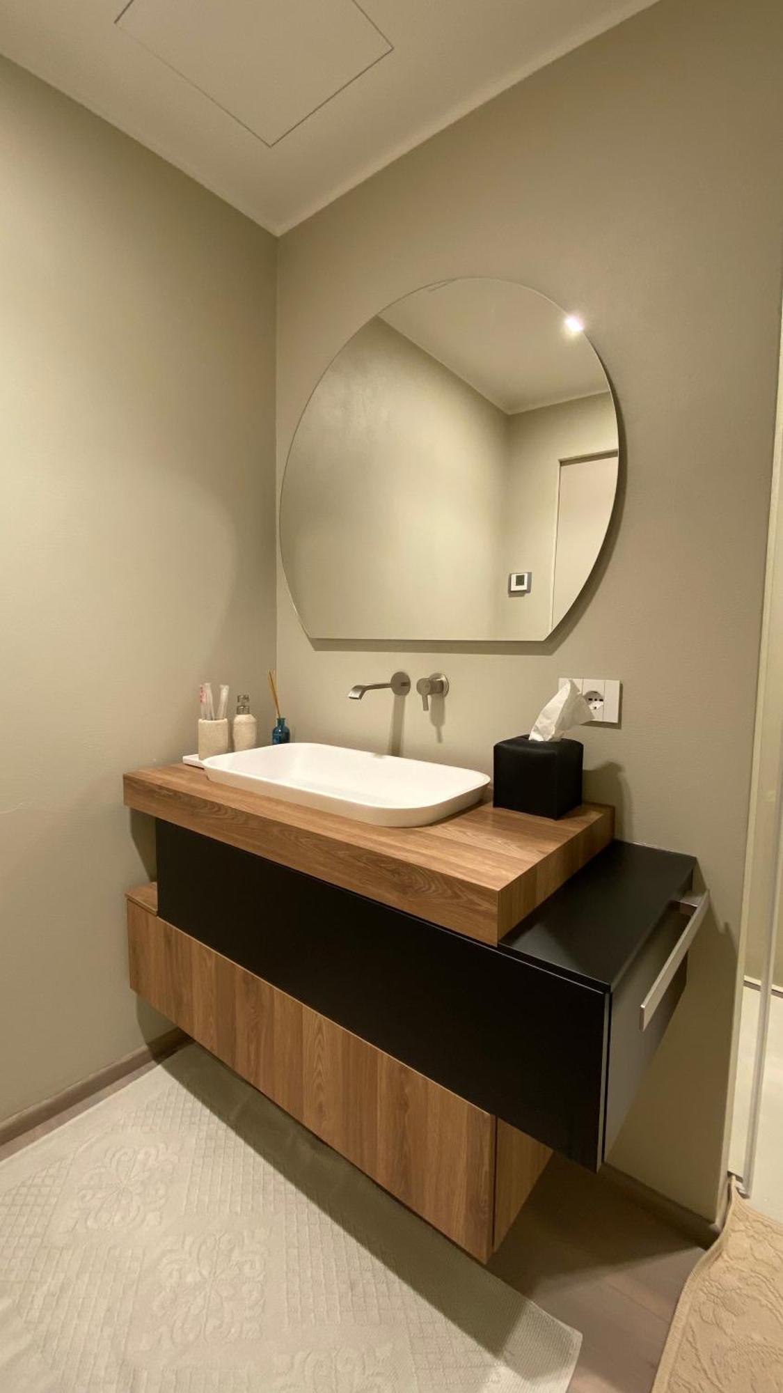 Cressoni Apartment โกโม ภายนอก รูปภาพ